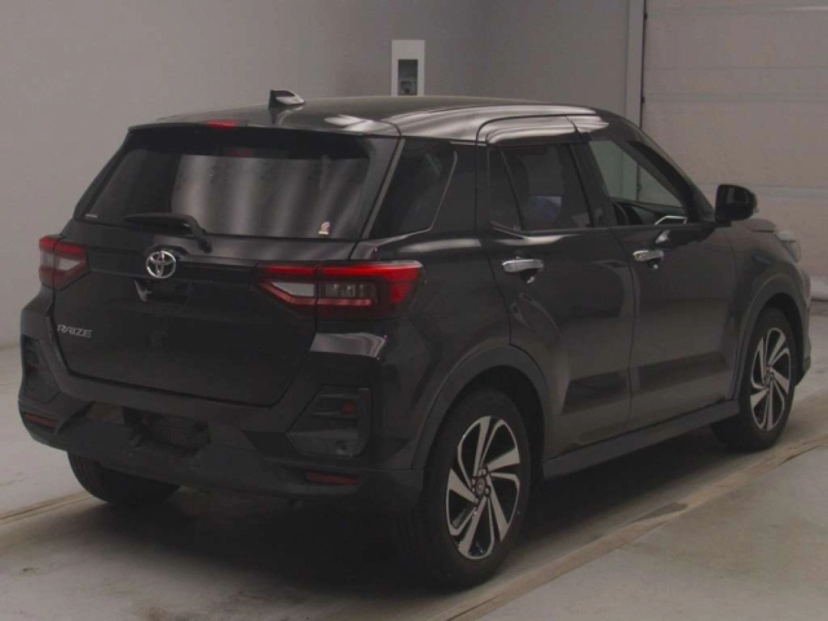 TOYOTA RAIZE