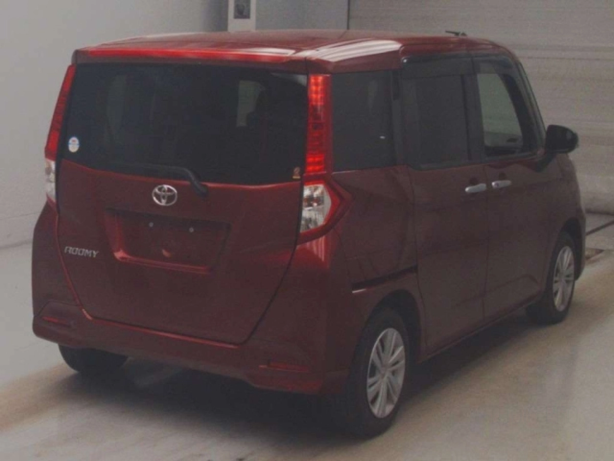 TOYOTA ROOMY