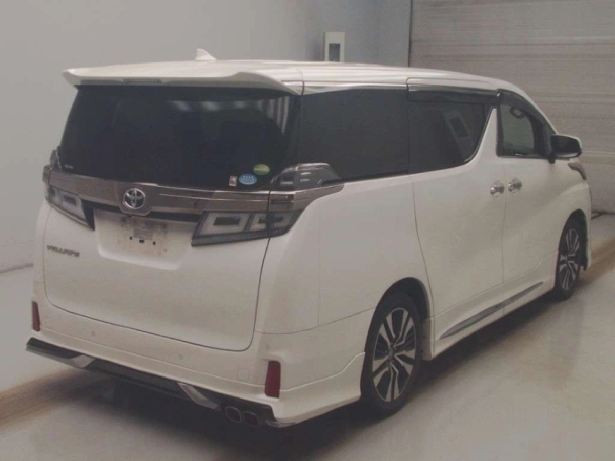 TOYOTA VELLFIRE