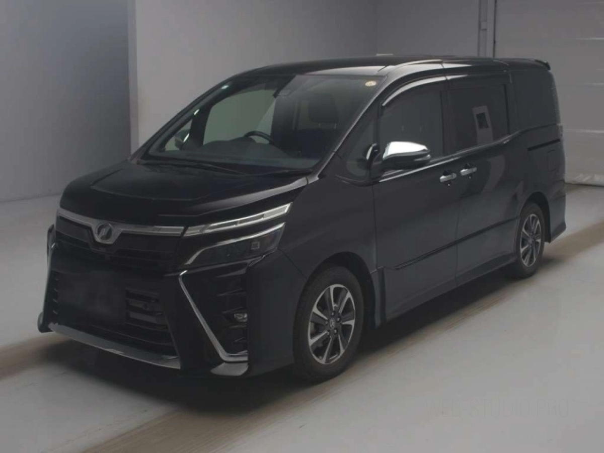 TOYOTA VOXY ZRR80W 2019