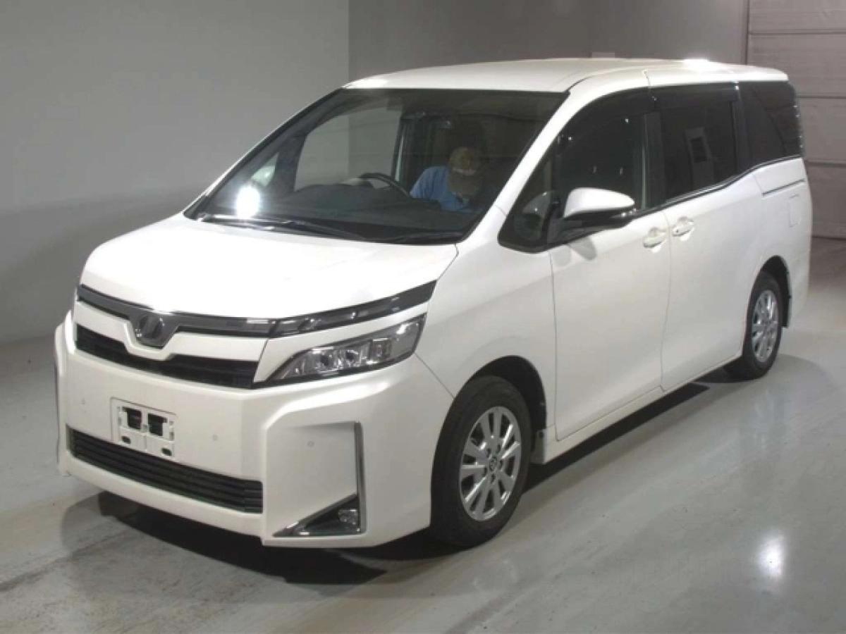 TOYOTA VOXY ZRR80G 2019