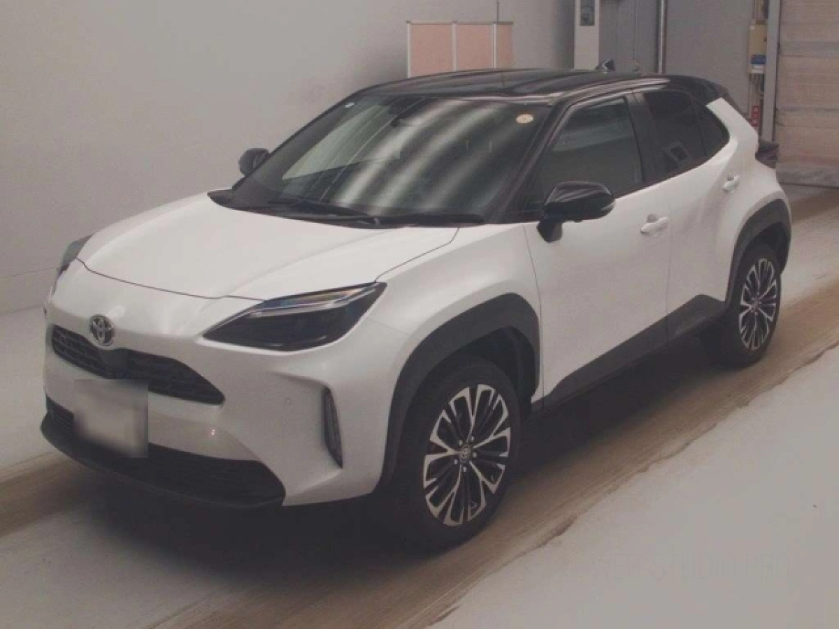 TOYOTA YARIS CROSS MXPJ10 2025