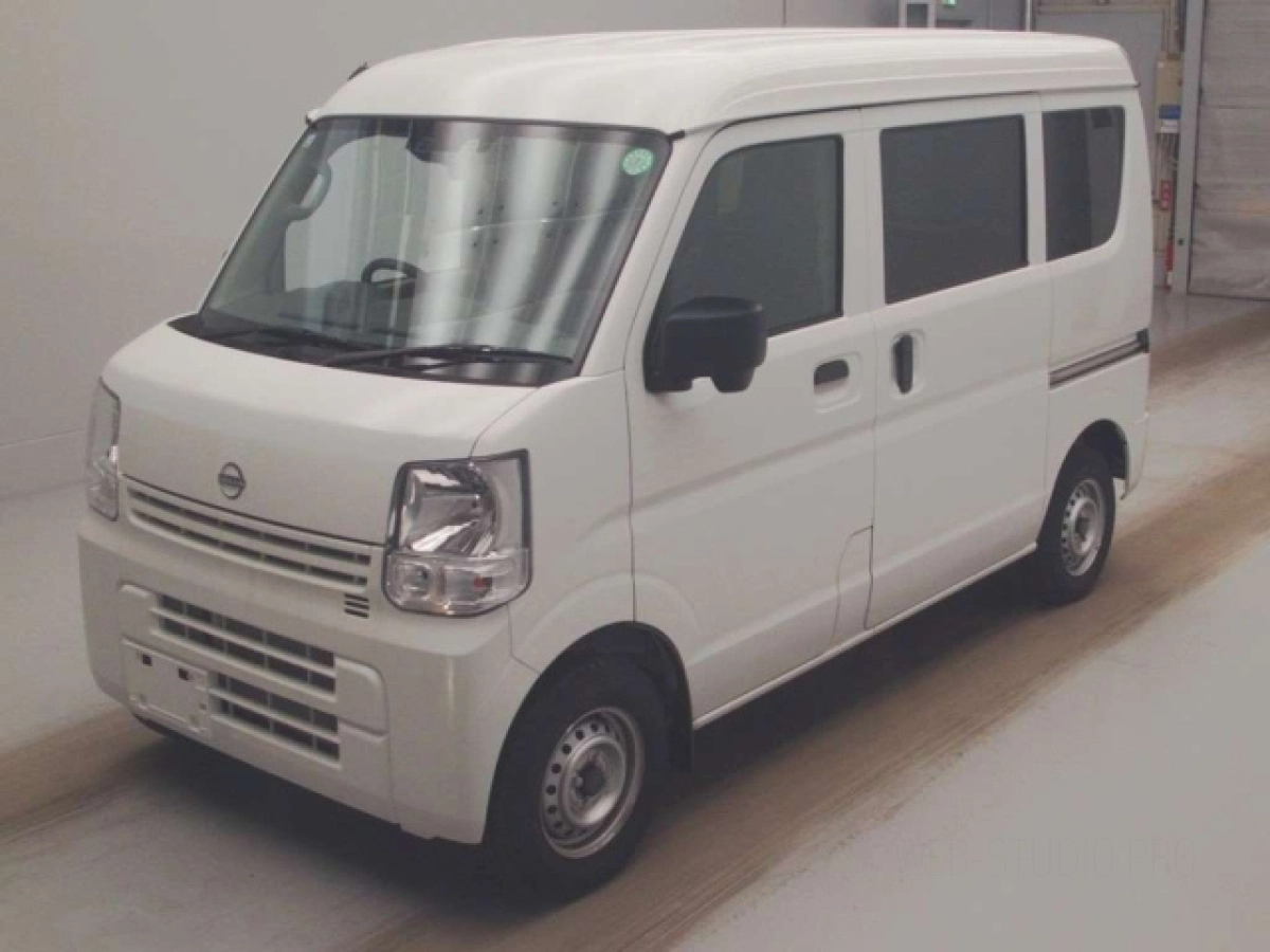 NISSAN CLIPPER VAN