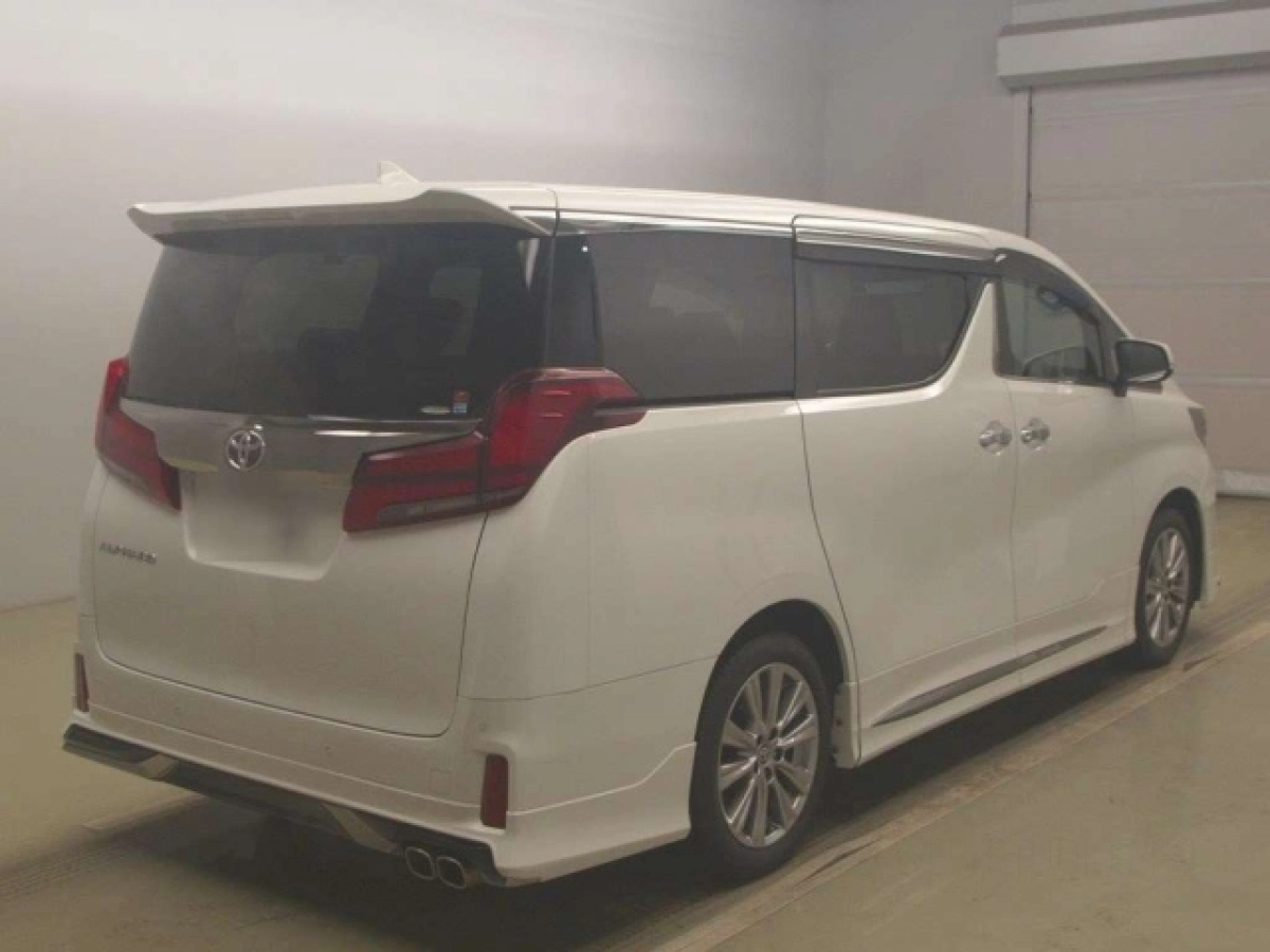 TOYOTA ALPHARD
