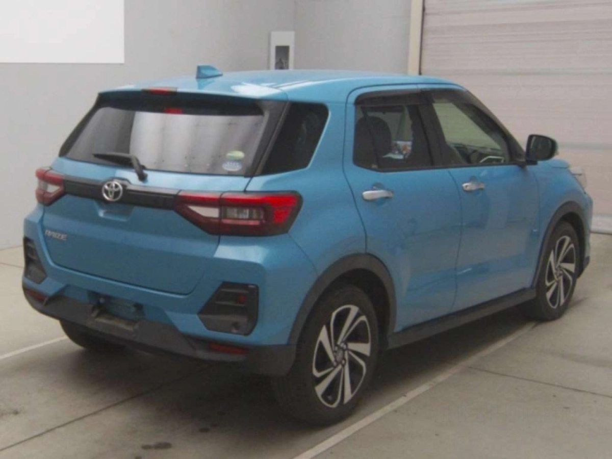TOYOTA RAIZE