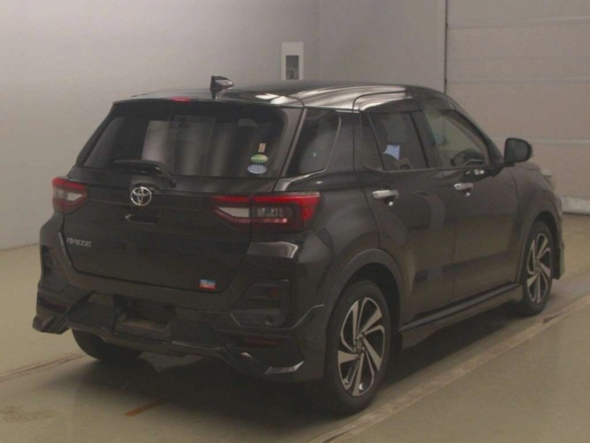 TOYOTA RAIZE