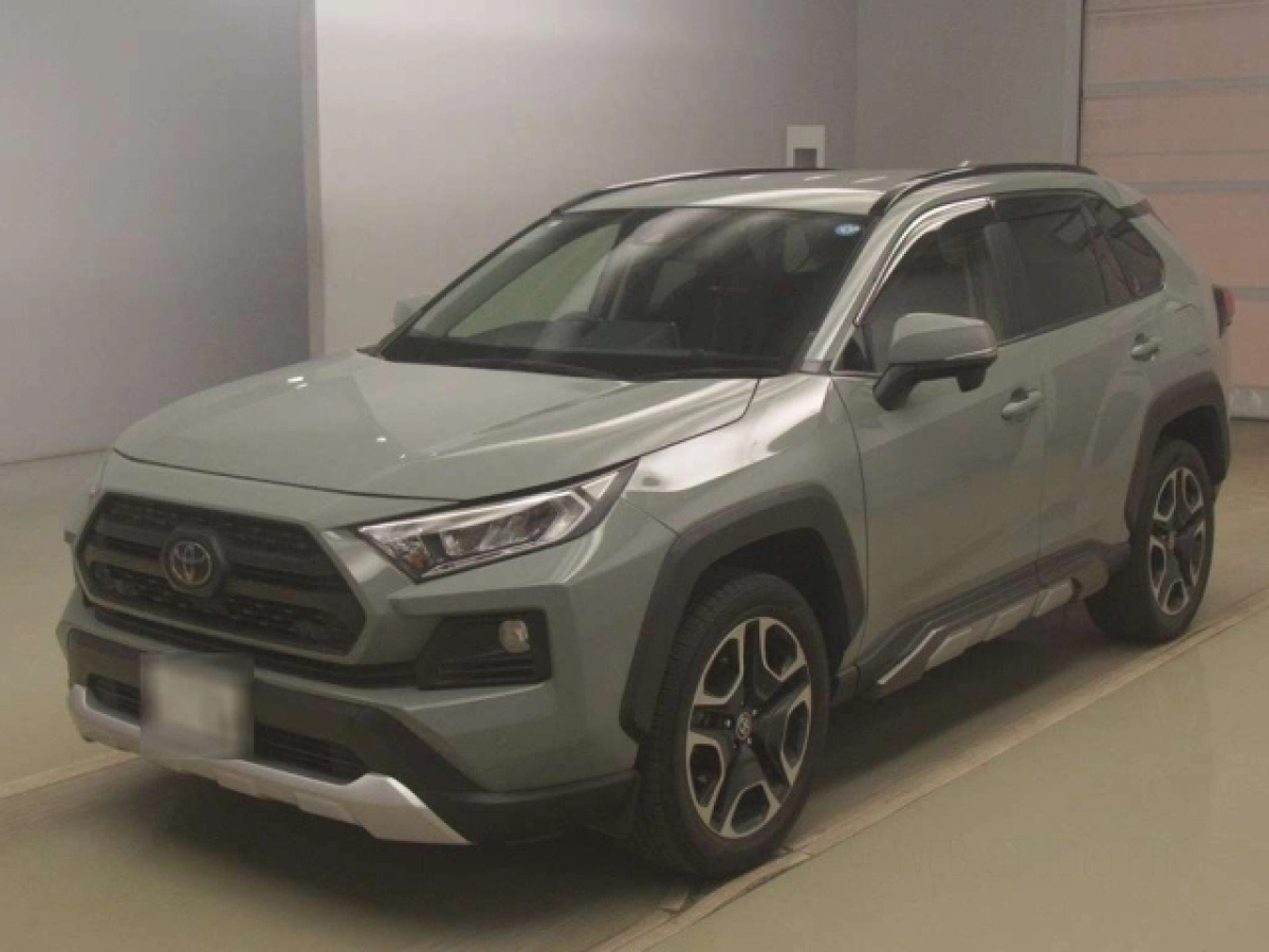 TOYOTA RAV4