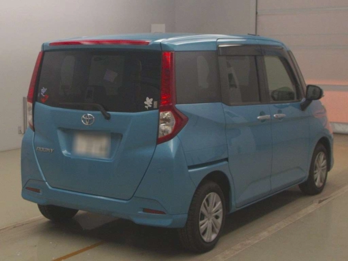 TOYOTA ROOMY