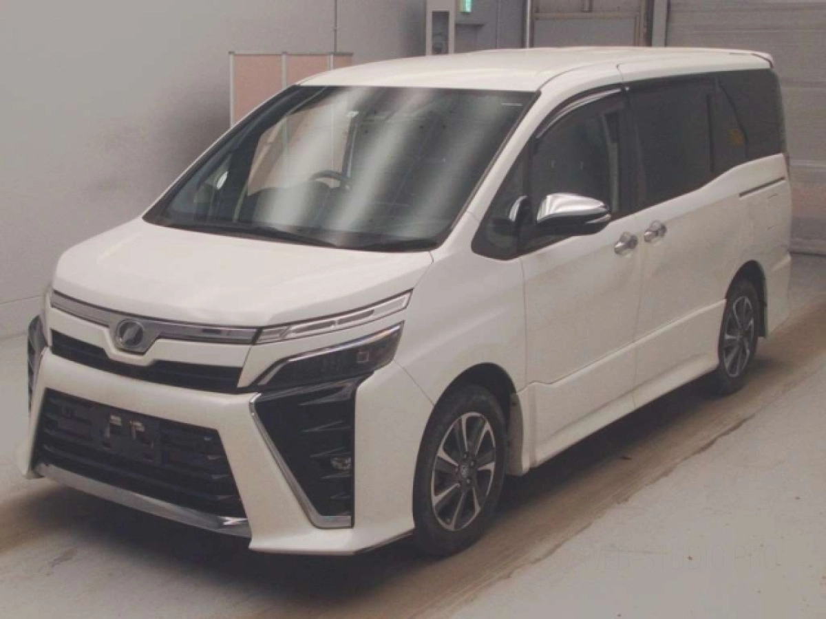 TOYOTA VOXY ZRR80W 2019