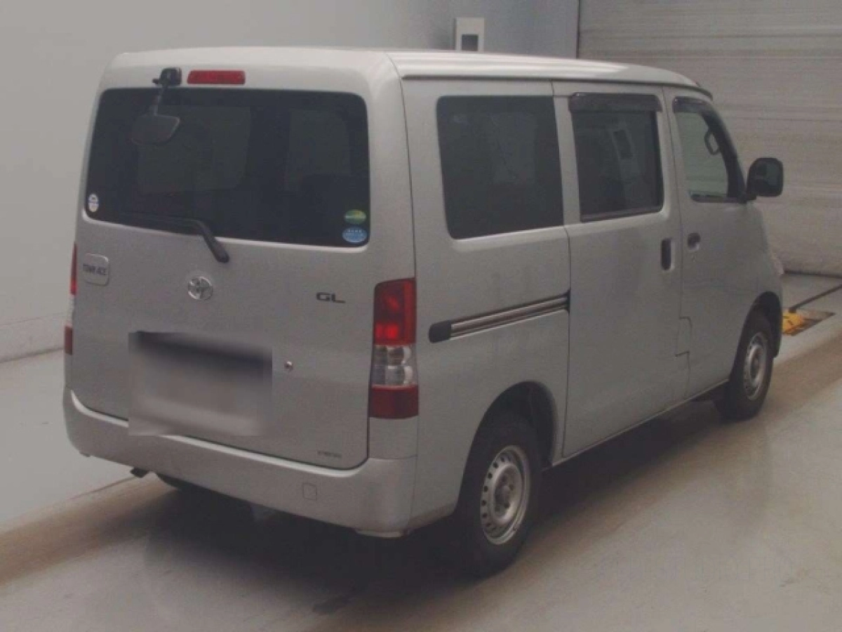 TOYOTA TOWN ACE VAN