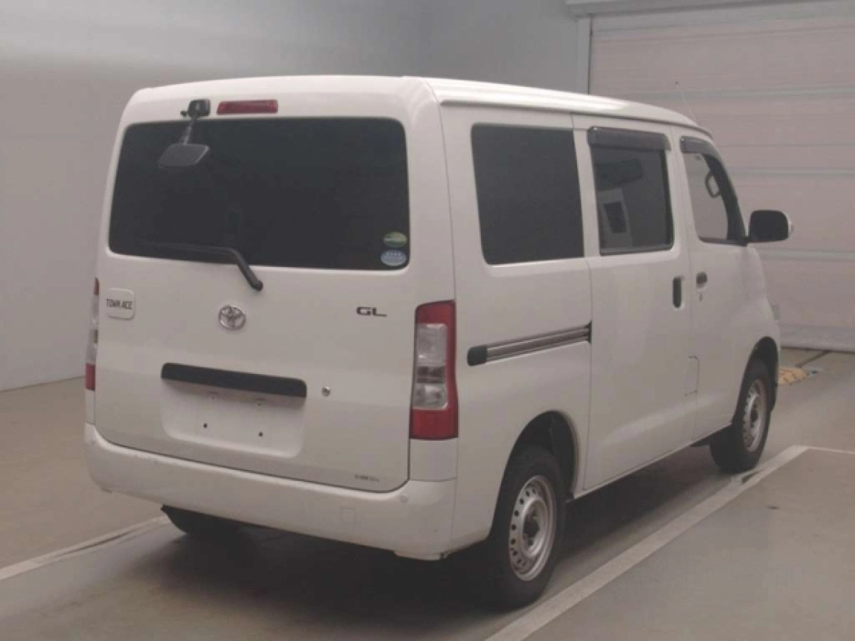 TOYOTA TOWN ACE VAN