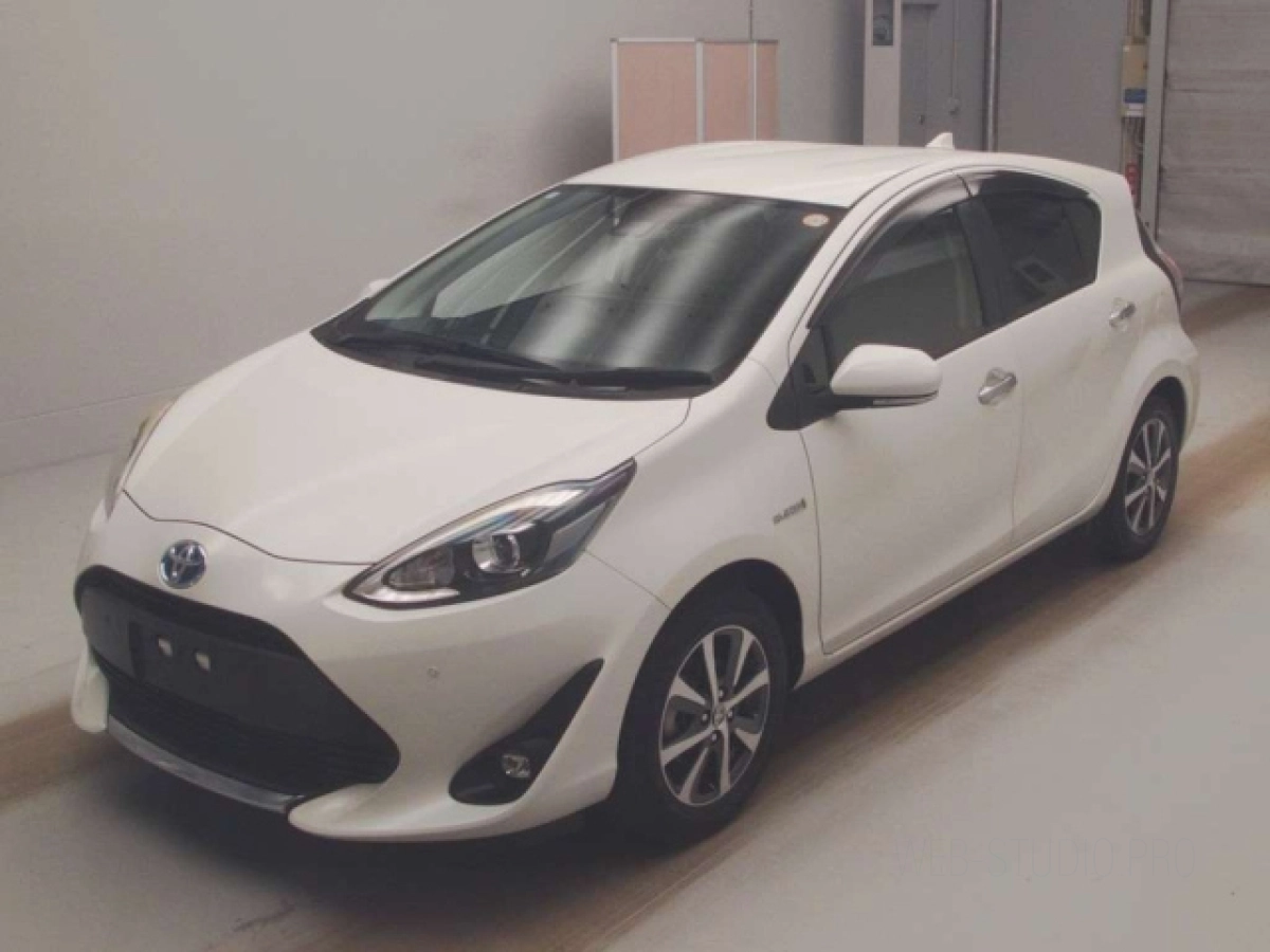 TOYOTA AQUA NHP10 2020