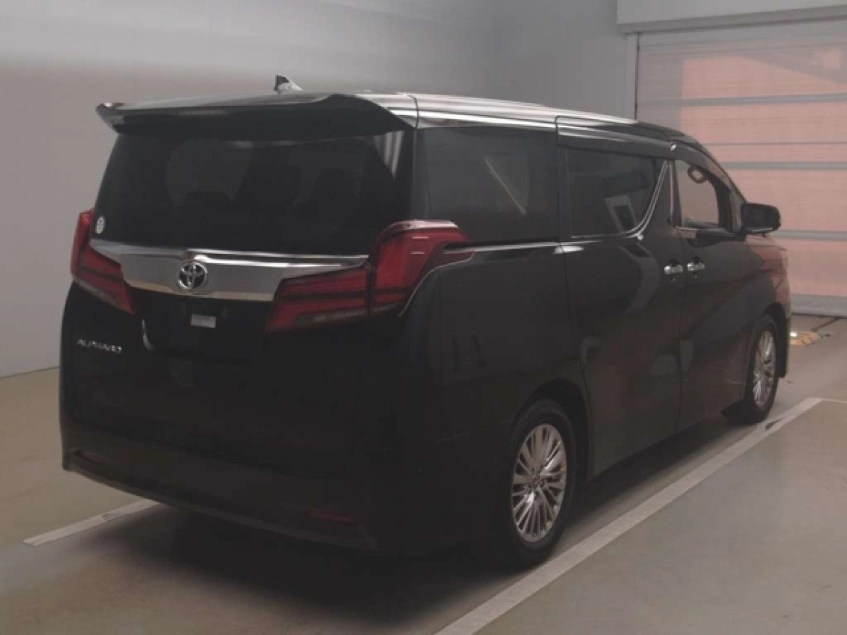 TOYOTA ALPHARD
