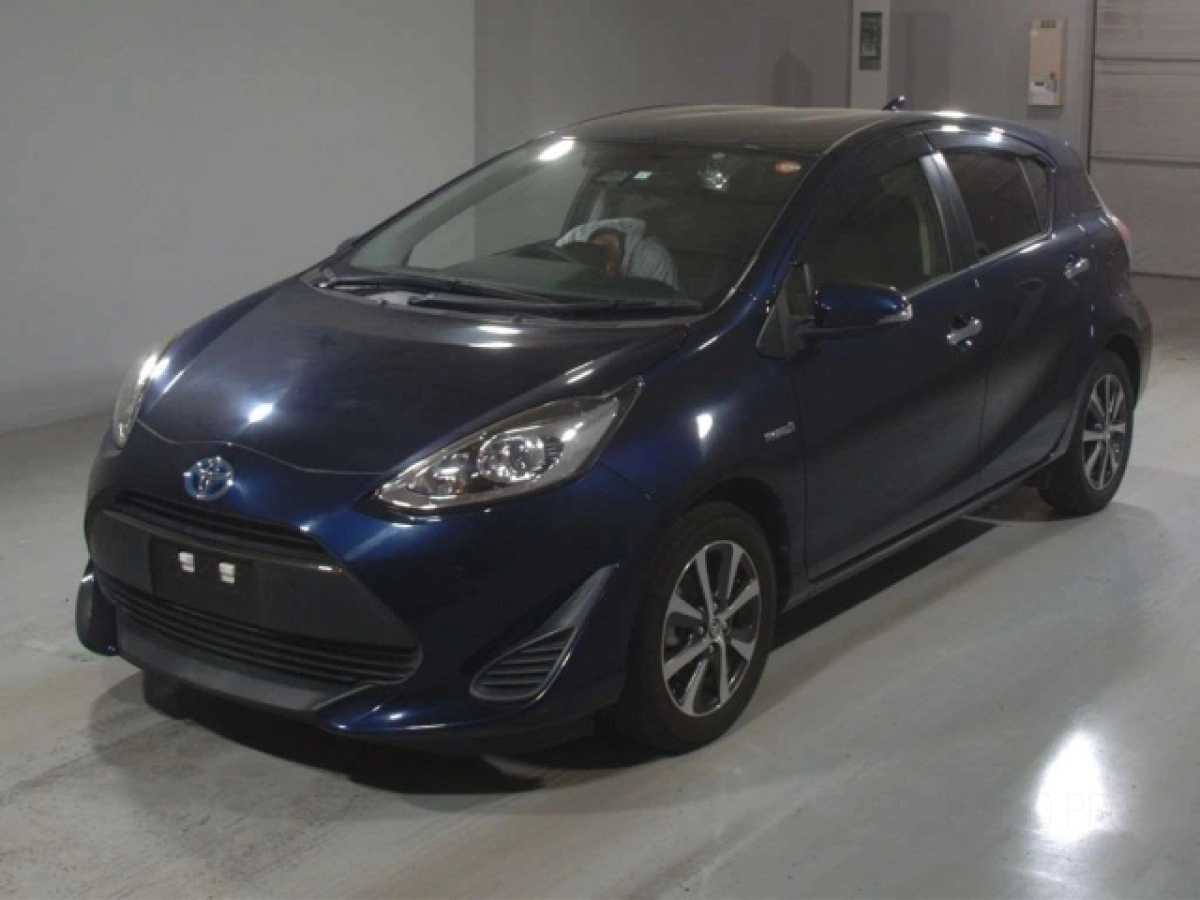 TOYOTA AQUA NHP10 2019