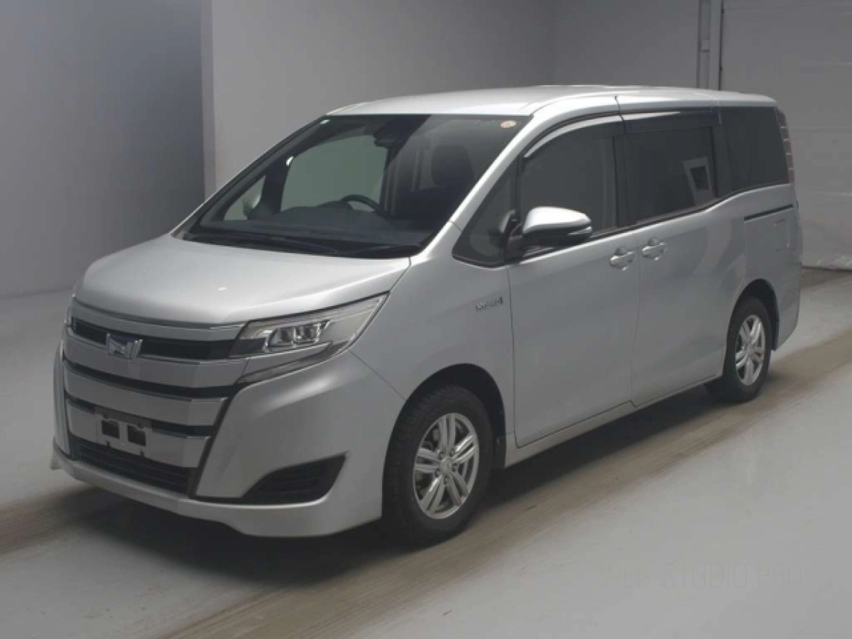 TOYOTA NOAH ZWR80G 2019