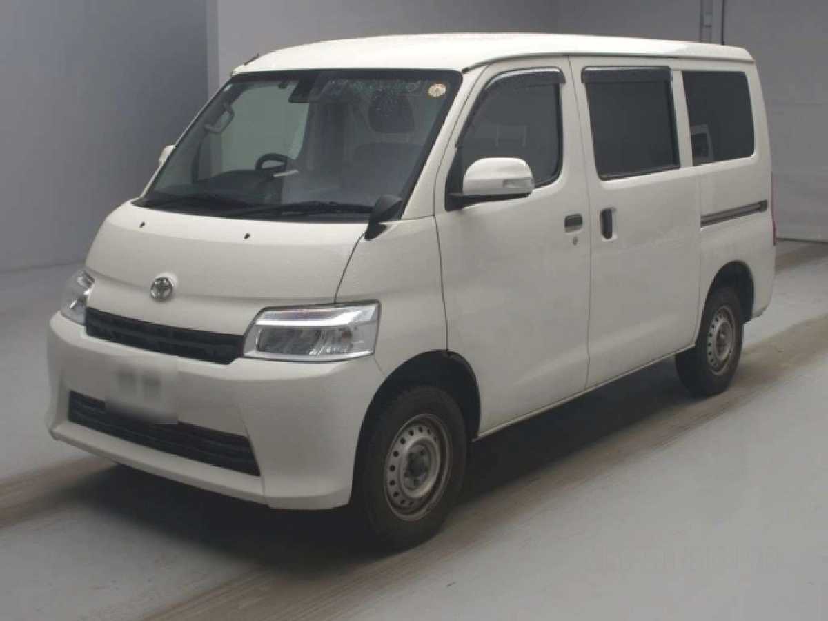 TOYOTA TOWN ACE VAN