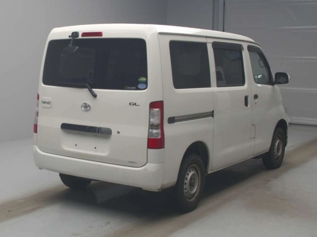 TOYOTA TOWN ACE VAN