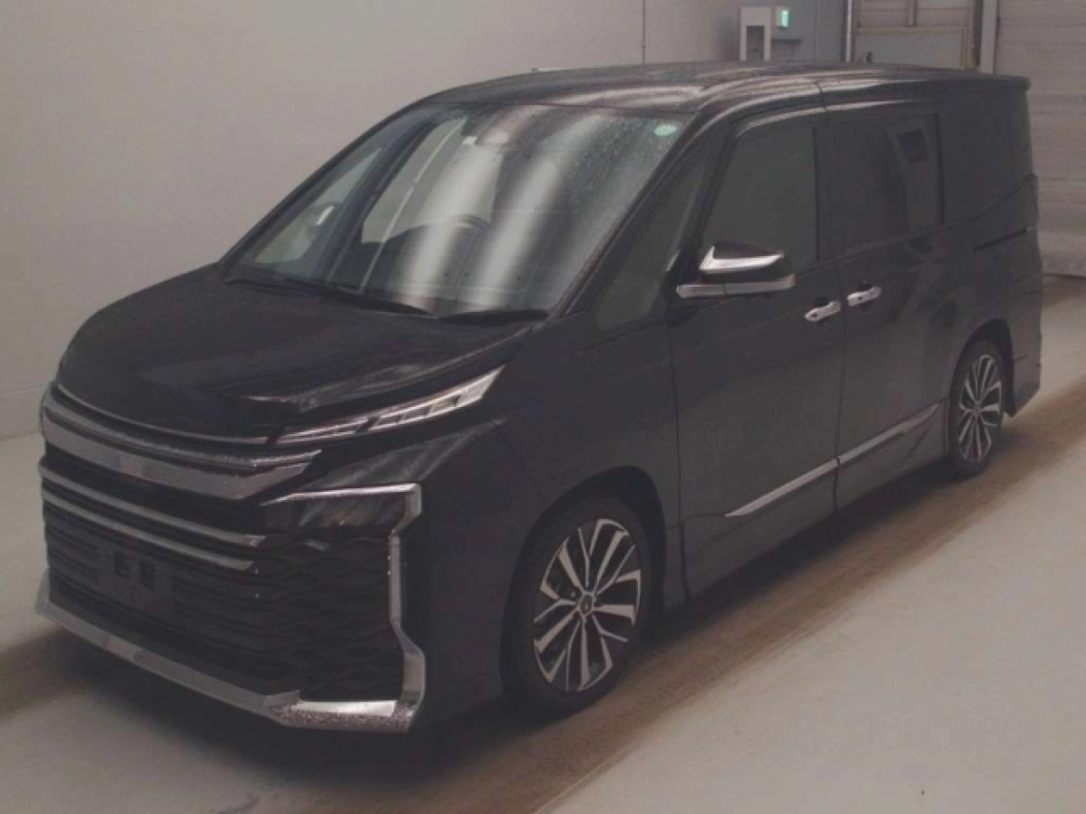 TOYOTA VOXY ZWR90W 2023