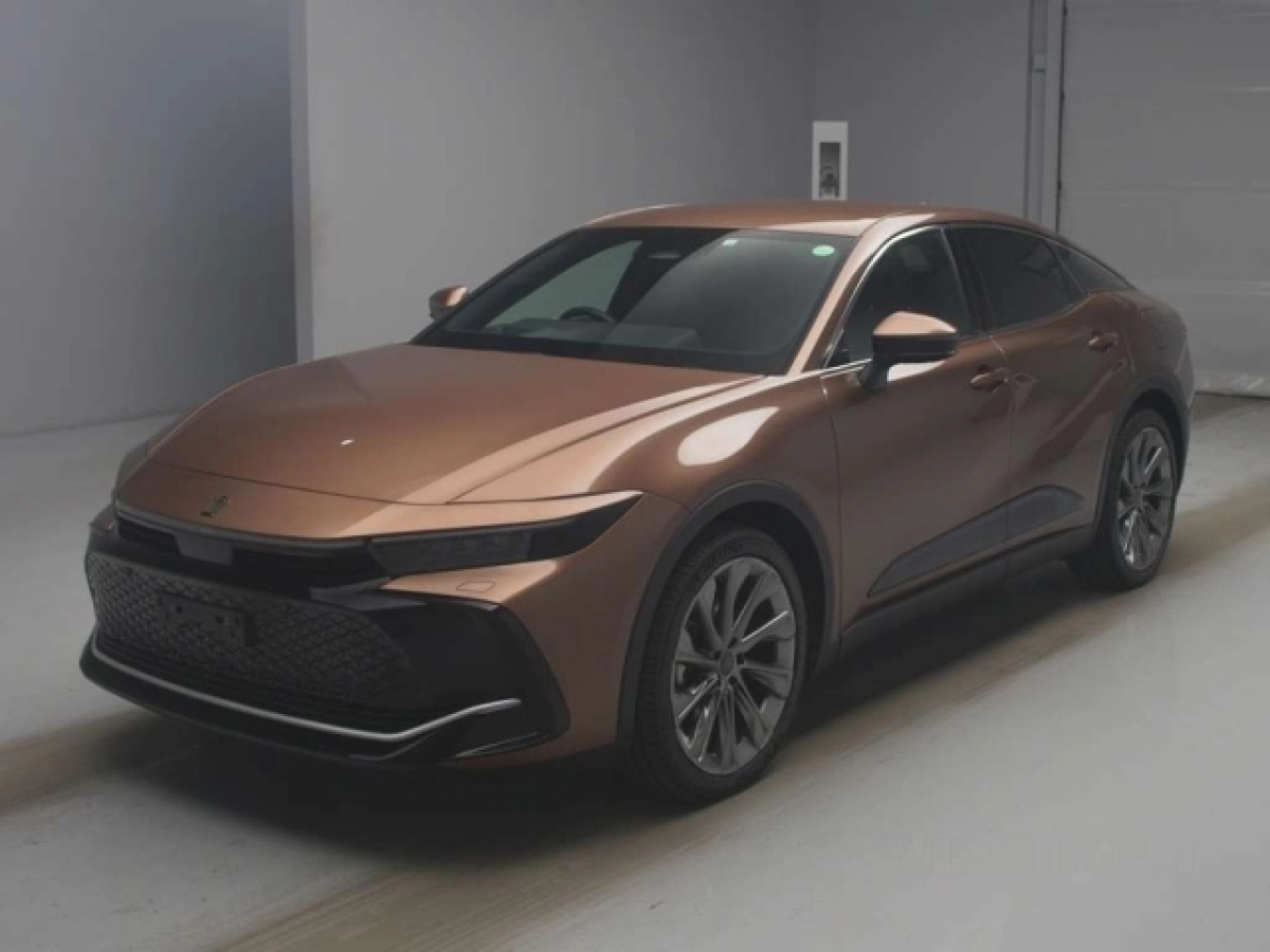 TOYOTA CROWN CROSSOVER