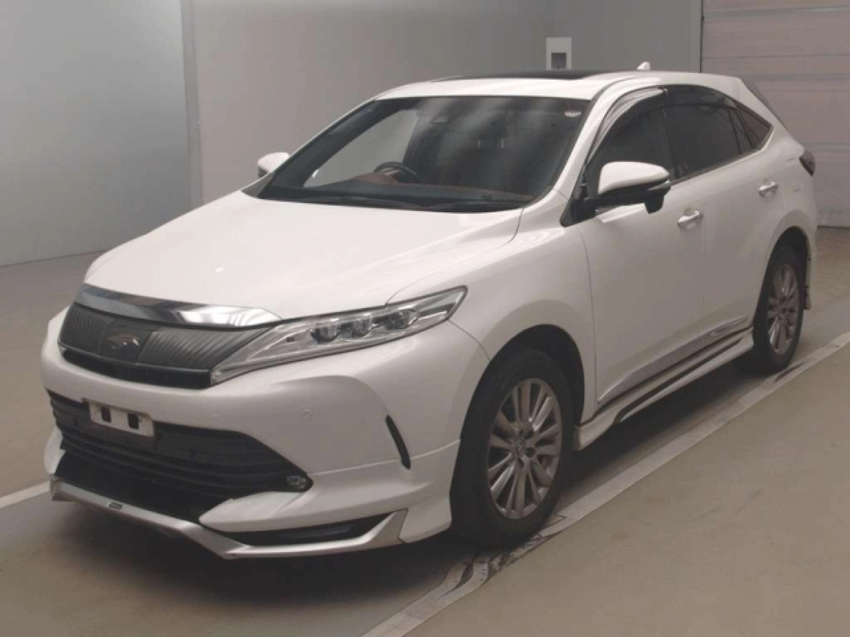 TOYOTA HARRIER