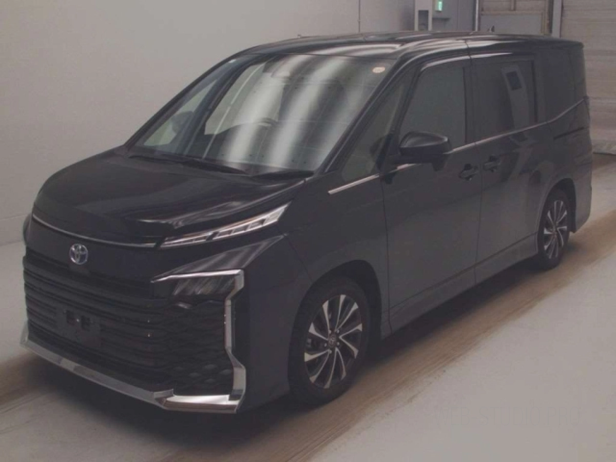 TOYOTA VOXY ZWR90W 2022