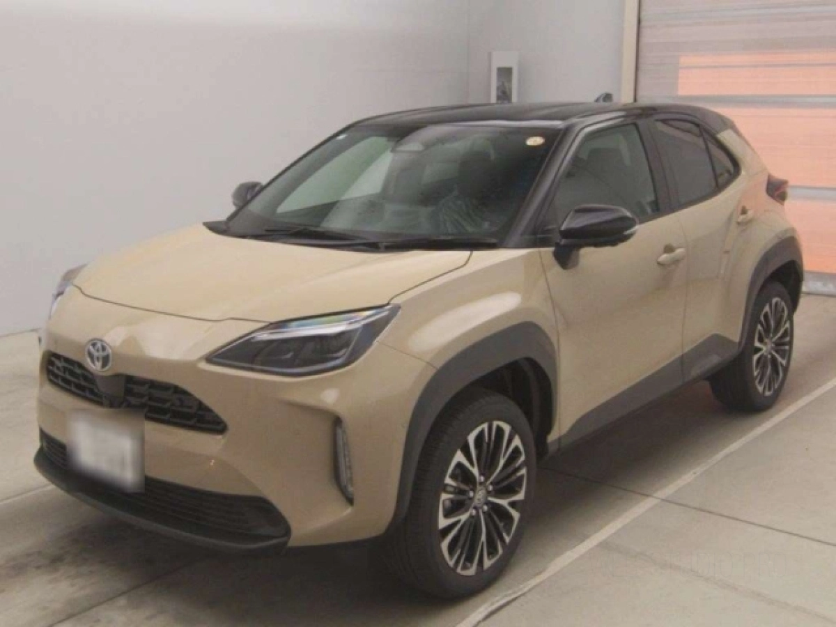 TOYOTA YARIS CROSS MXPJ10 2025