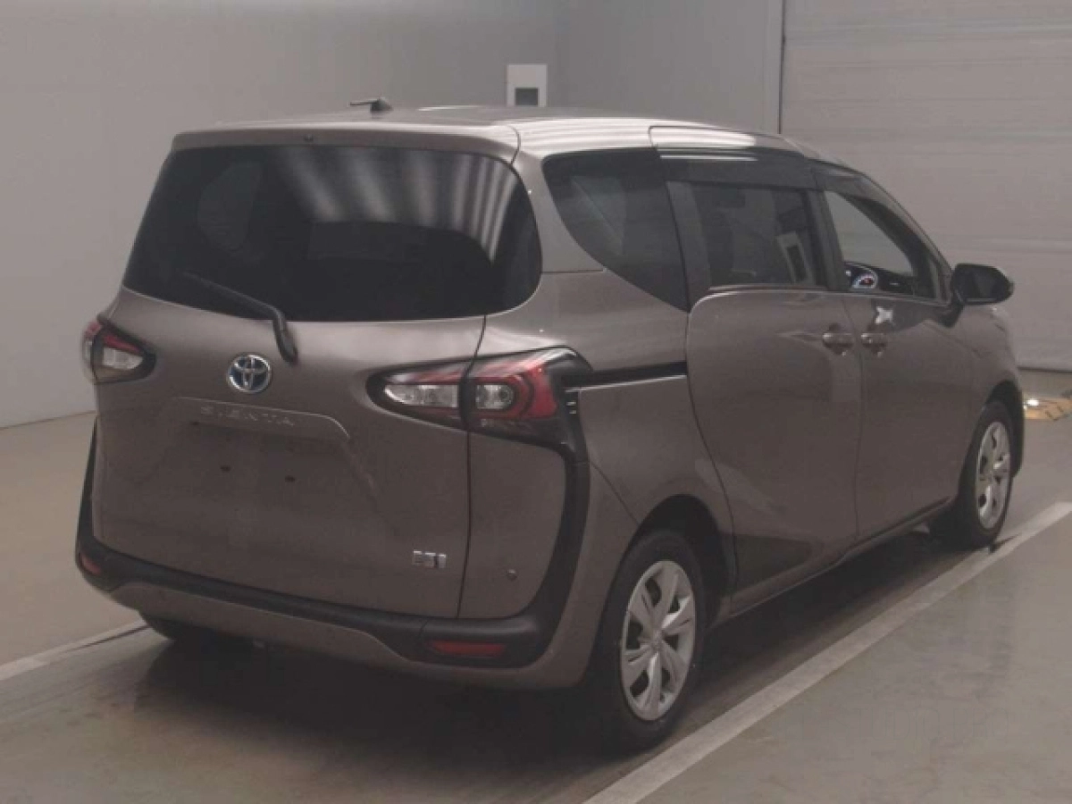 TOYOTA SIENTA