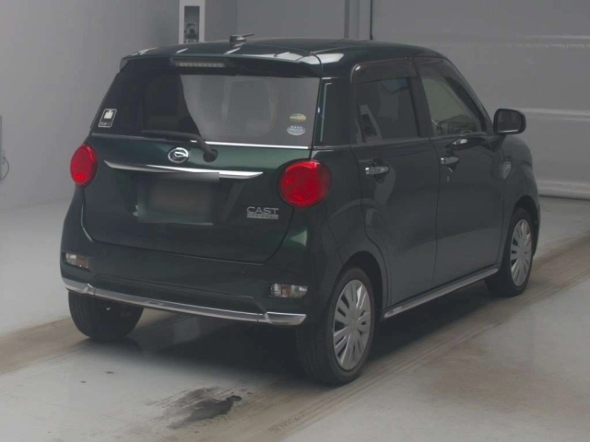 DAIHATSU CAST