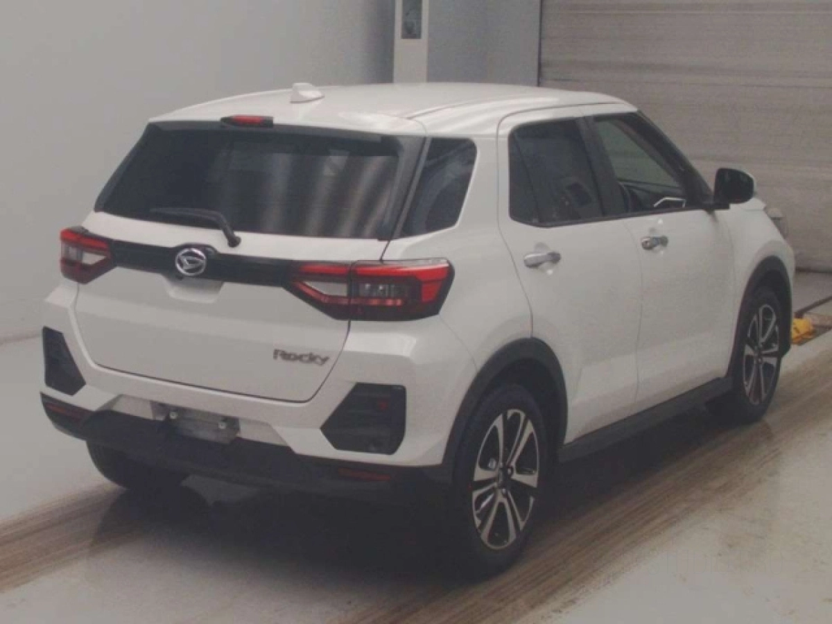 DAIHATSU ROCKY