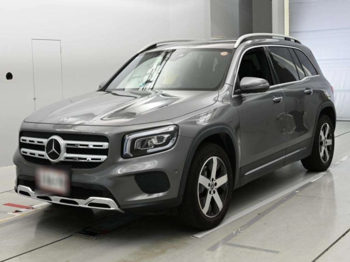 MERCEDES BENZ GLB