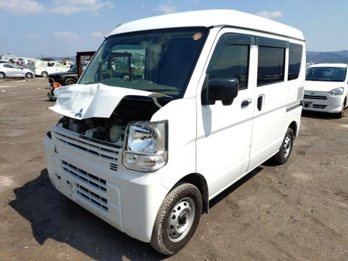 MITSUBISHI MINICAB VAN
