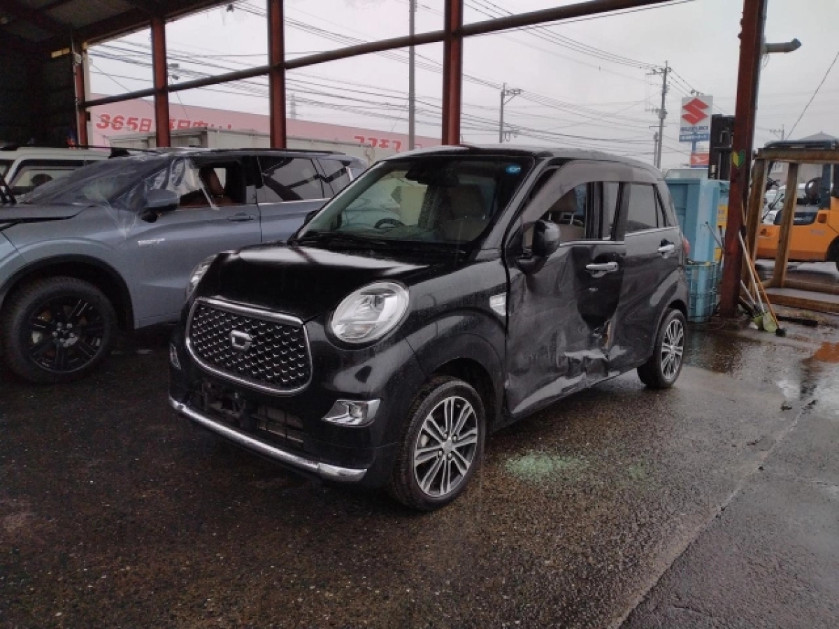 DAIHATSU CAST