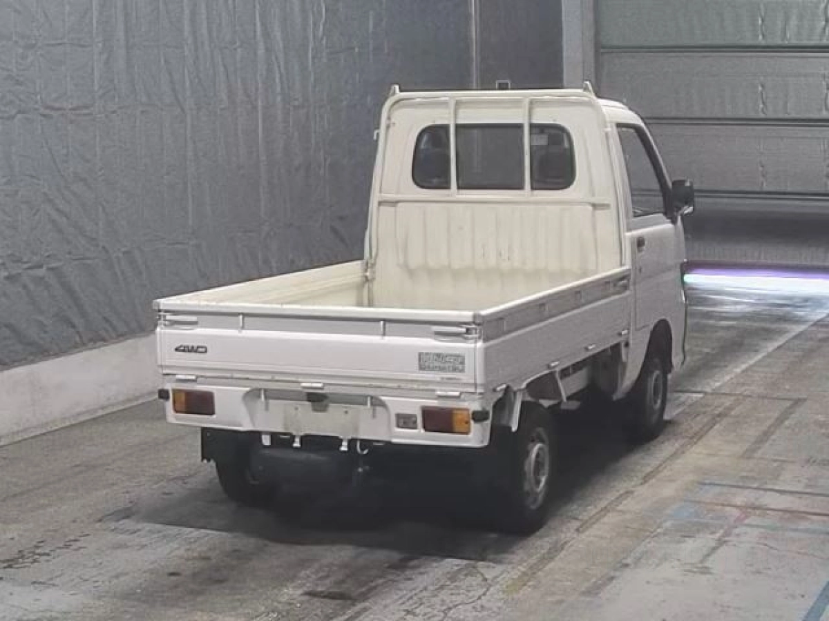 DAIHATSU HIJET TRUCK