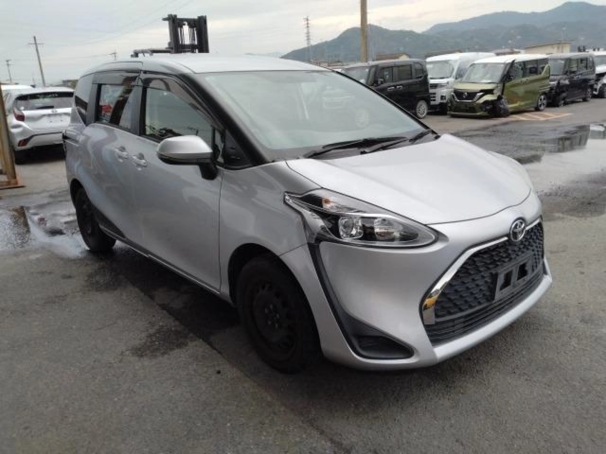 TOYOTA SIENTA