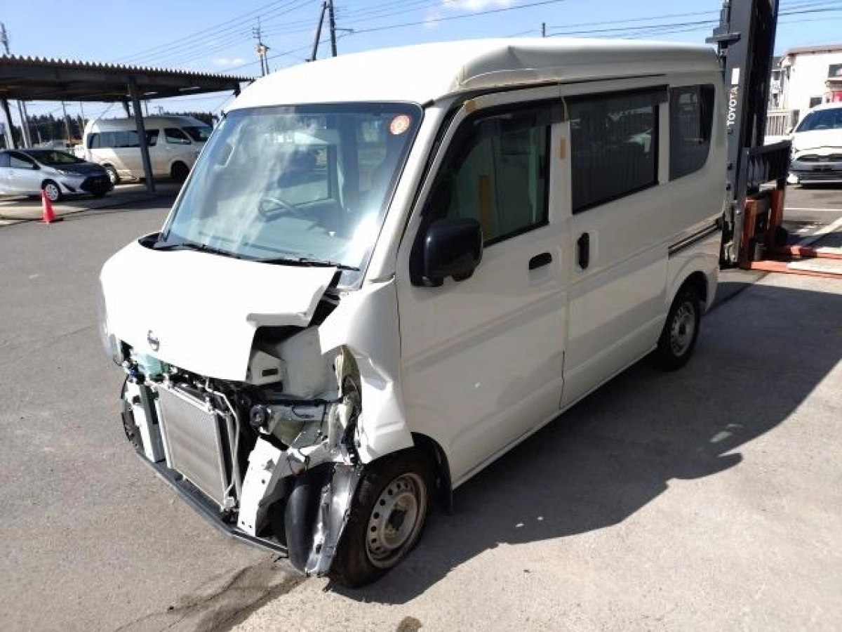 NISSAN CLIPPER VAN
