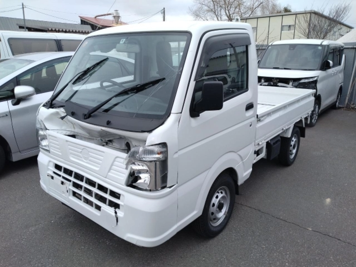 NISSAN CLIPPER TRUCK