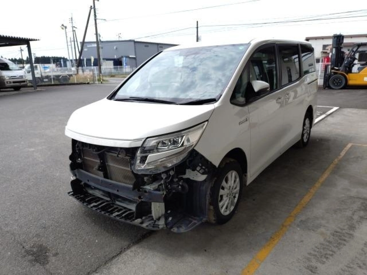TOYOTA NOAH ZWR80G 2019