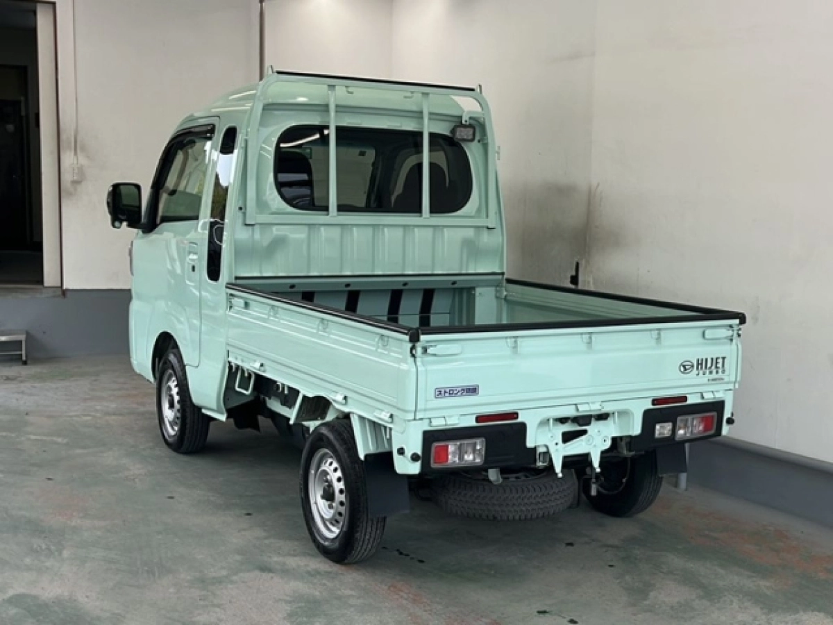 DAIHATSU HIJET TRUCK