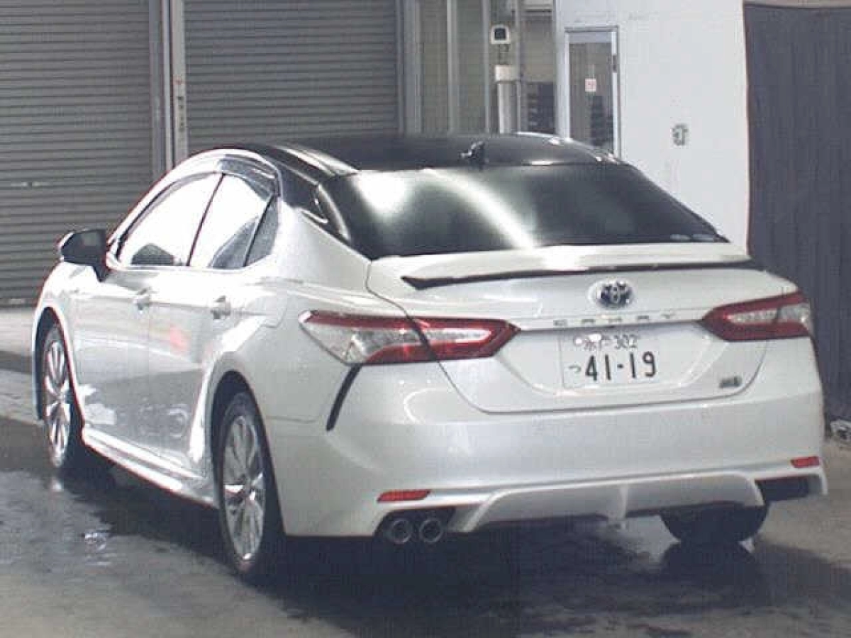 TOYOTA CAMRY