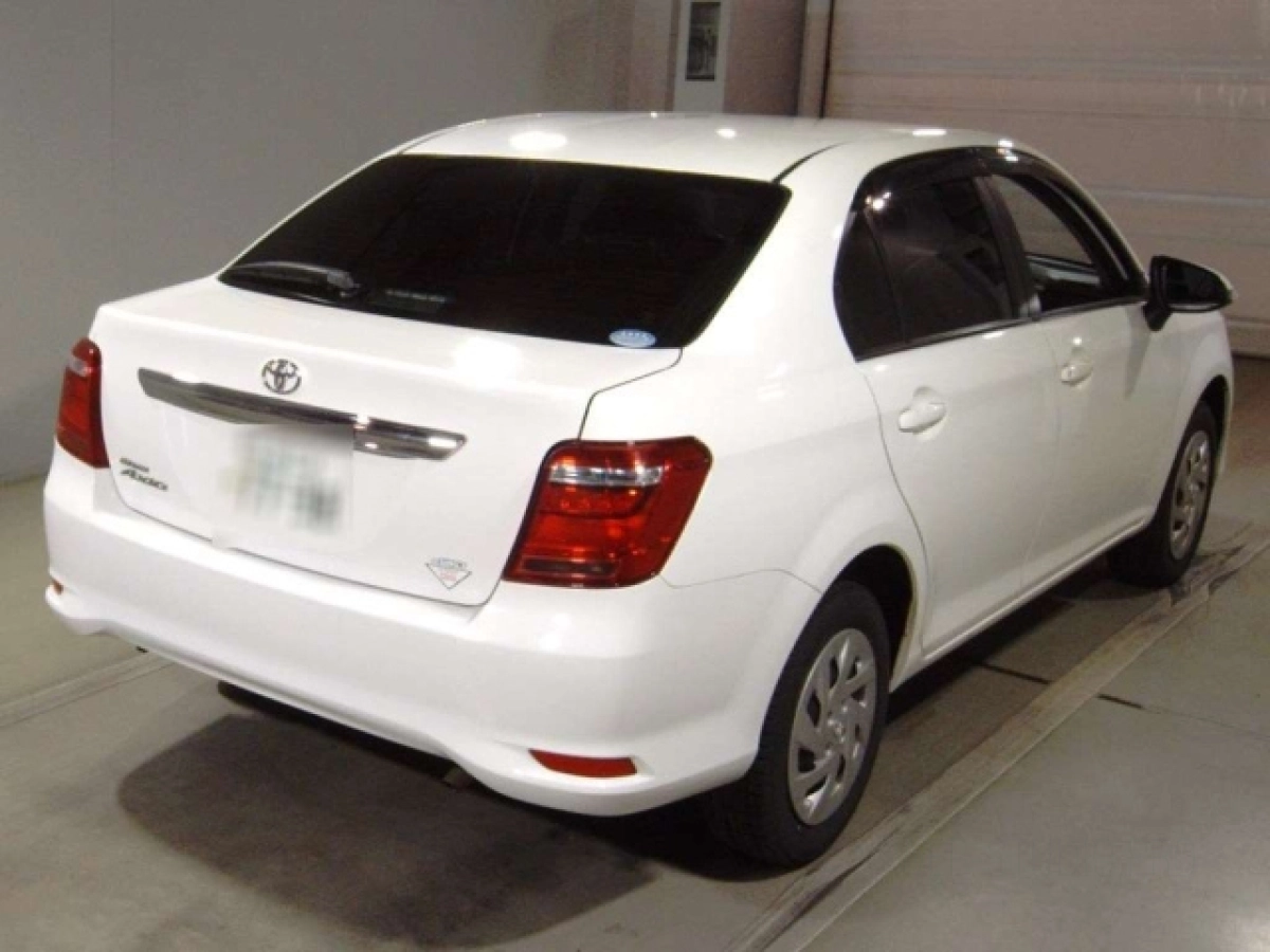 TOYOTA COROLLA AXIO