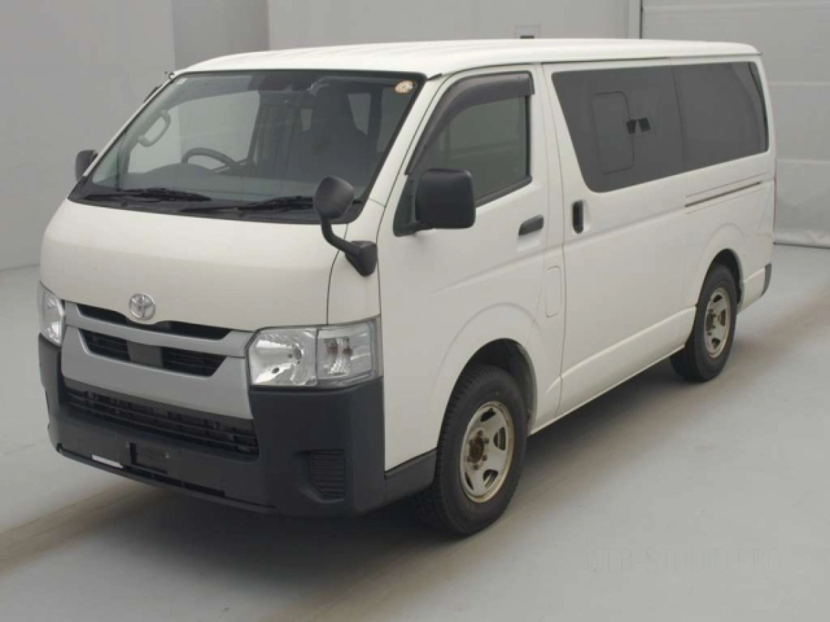 TOYOTA HIACE VAN GDH206V 2021