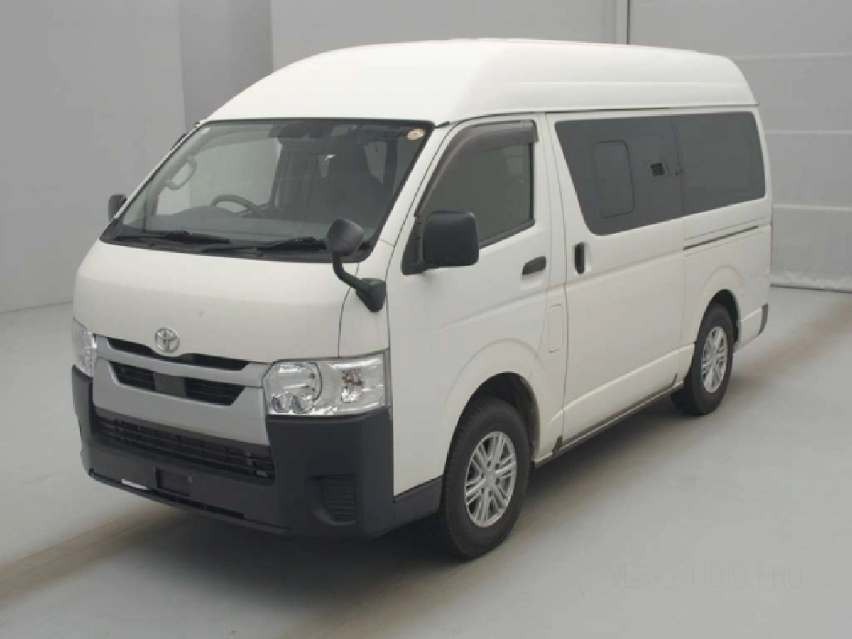 TOYOTA HIACE VAN GDH206K 2021