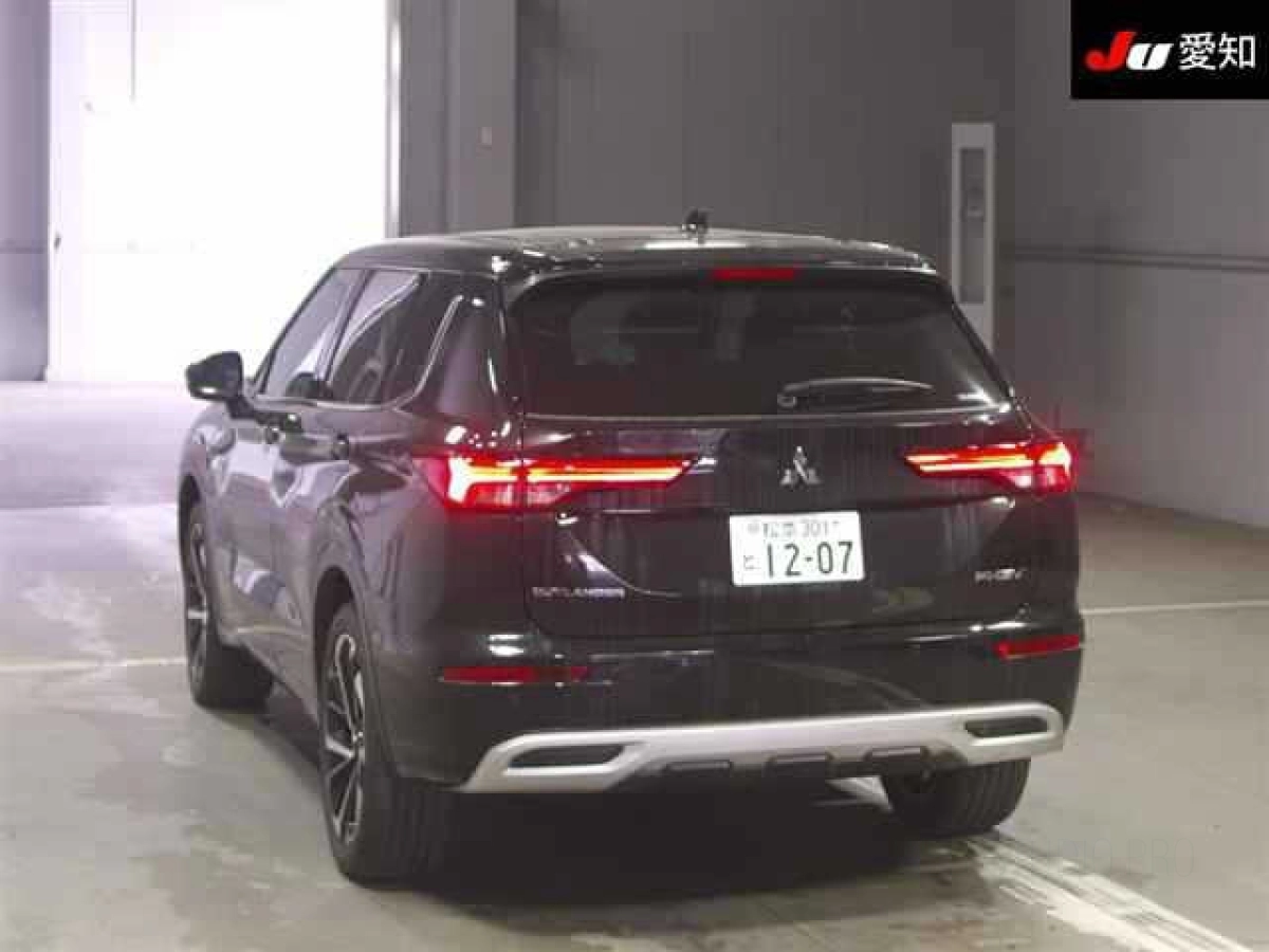 MITSUBISHI OUTLANDER PHEV