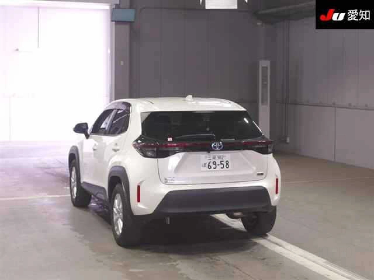 TOYOTA YARIS CROSS