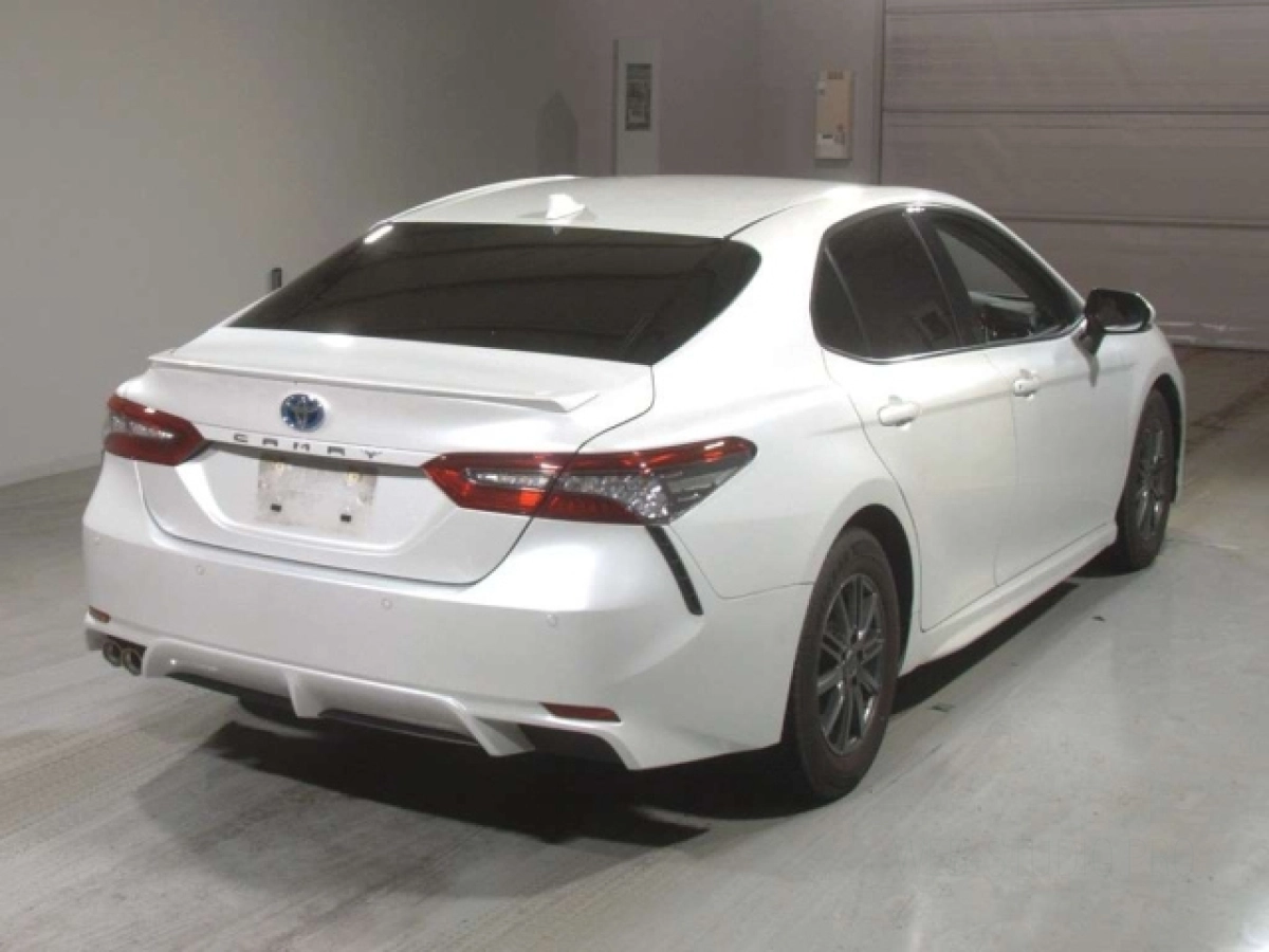 TOYOTA CAMRY