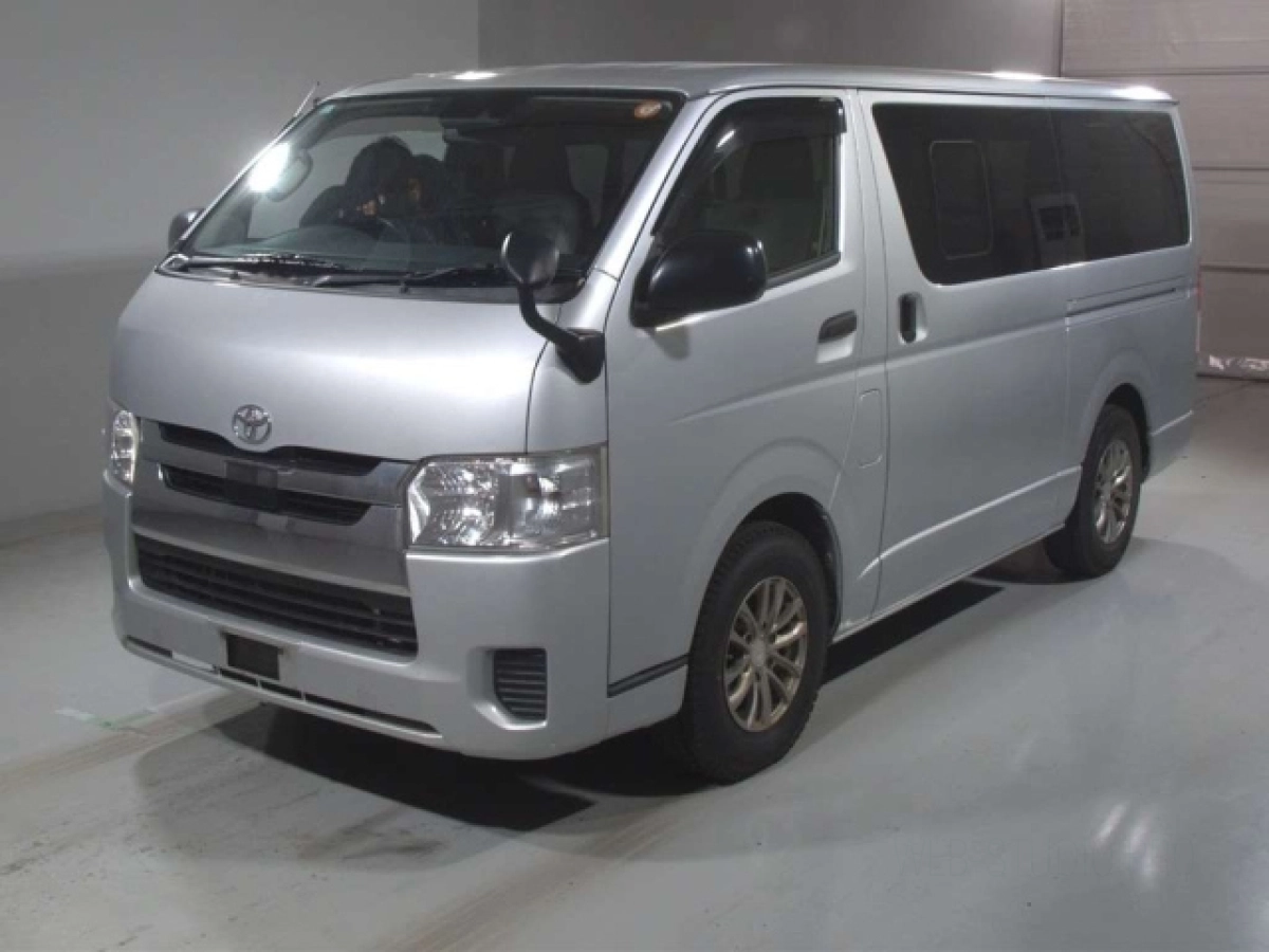 TOYOTA HIACE VAN GDH201V 2019