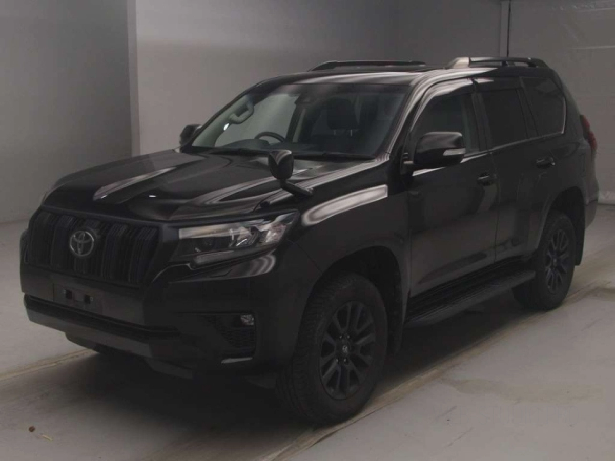 TOYOTA LAND CRUISER PRADO GDJ150W 2023