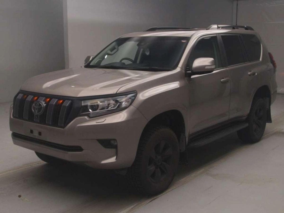 TOYOTA LAND CRUISER PRADO TRJ150W 2022