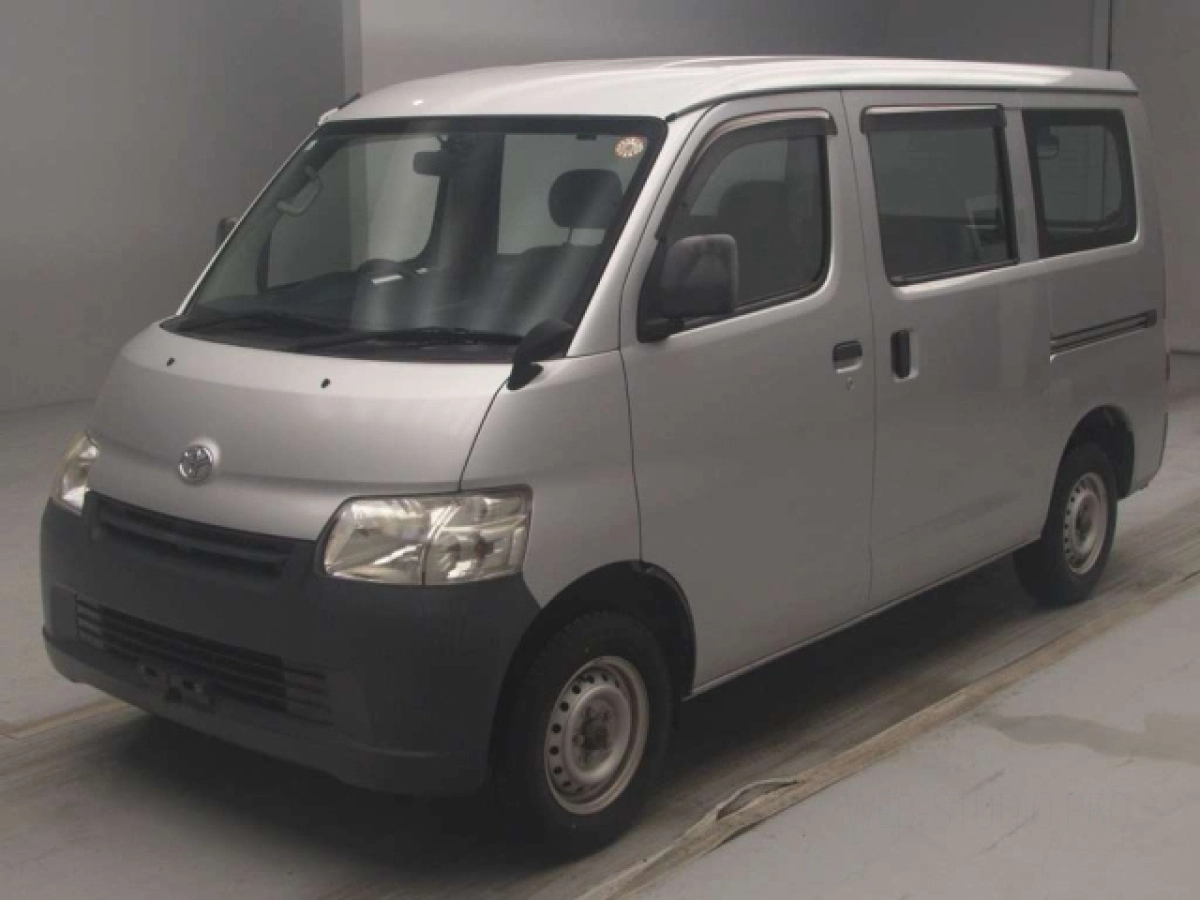 TOYOTA LITE ACE VAN