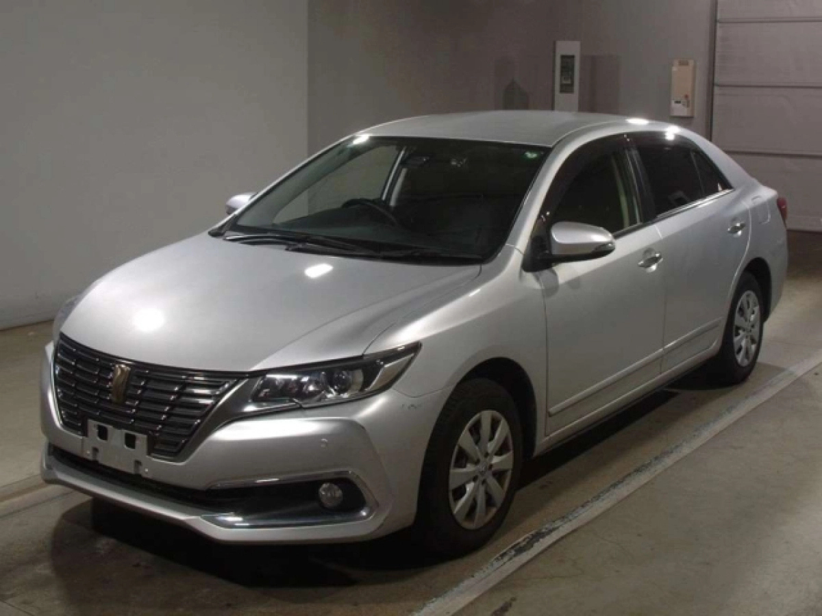 TOYOTA PREMIO ZRT260 2020
